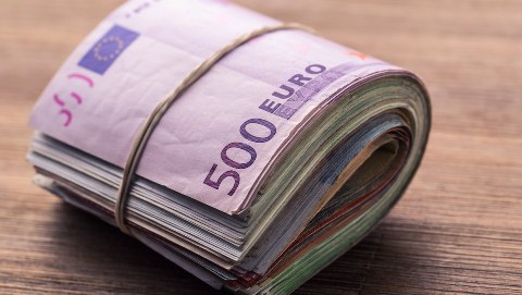 Bankat kane rreth 2.3 miliarde euro te painvestuara